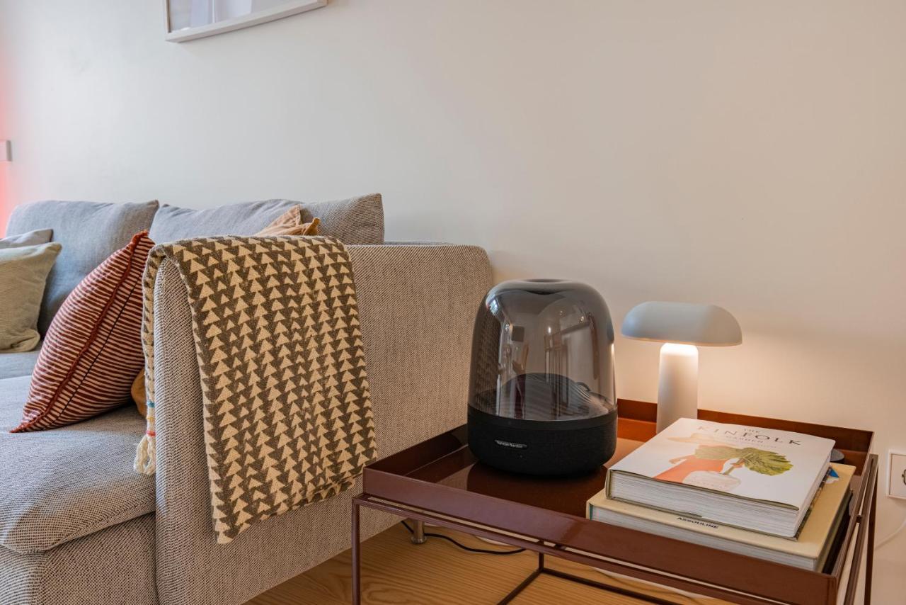 Deluxe 2Bdr Apartment W/ Patio By Lovelystay Lisboa Extérieur photo