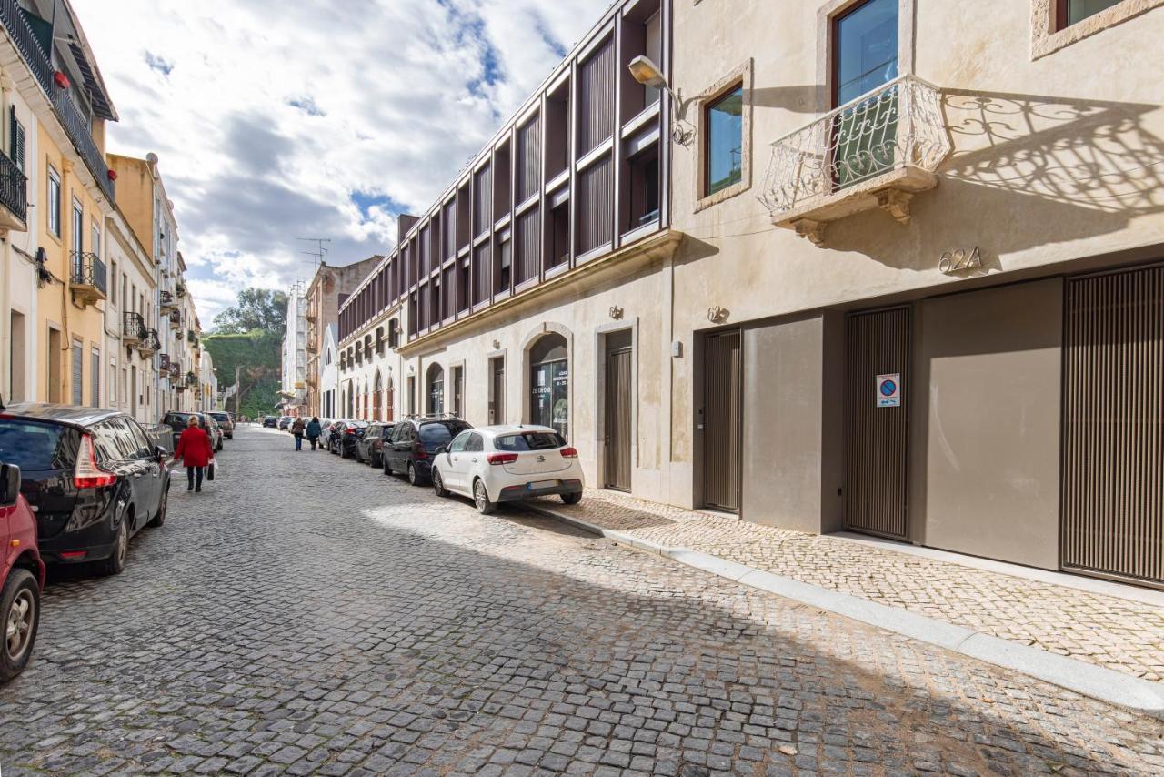 Deluxe 2Bdr Apartment W/ Patio By Lovelystay Lisboa Extérieur photo
