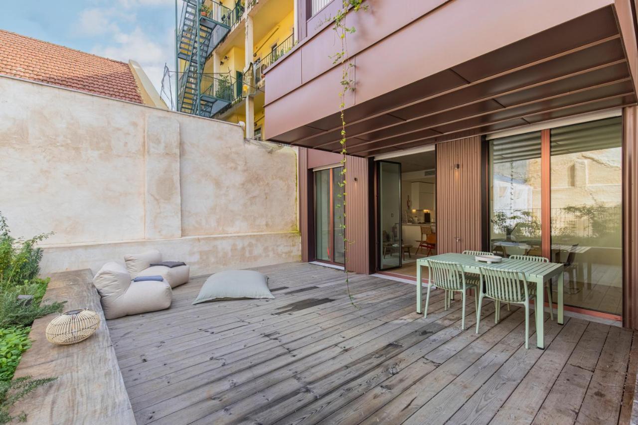 Deluxe 2Bdr Apartment W/ Patio By Lovelystay Lisboa Extérieur photo