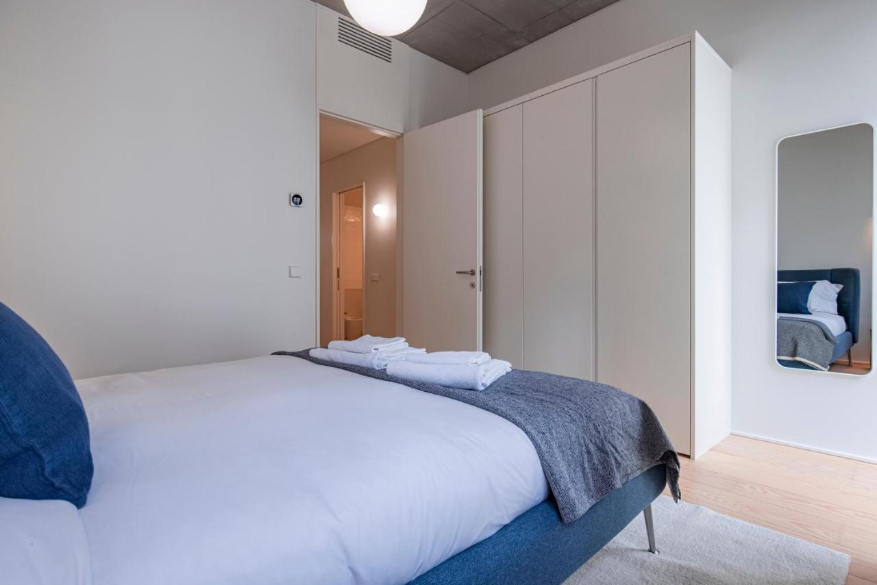 Deluxe 2Bdr Apartment W/ Patio By Lovelystay Lisboa Extérieur photo