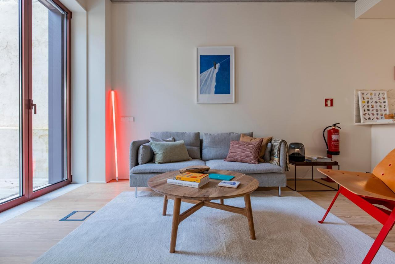 Deluxe 2Bdr Apartment W/ Patio By Lovelystay Lisboa Extérieur photo