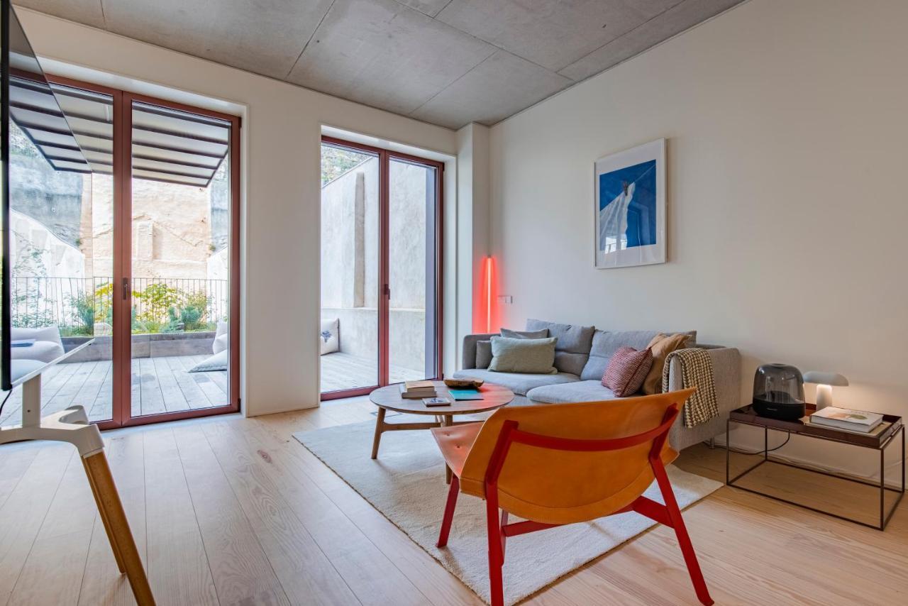 Deluxe 2Bdr Apartment W/ Patio By Lovelystay Lisboa Extérieur photo
