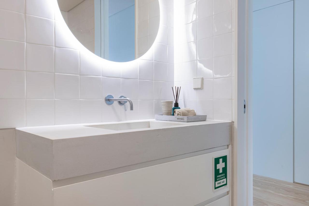 Deluxe 2Bdr Apartment W/ Patio By Lovelystay Lisboa Extérieur photo
