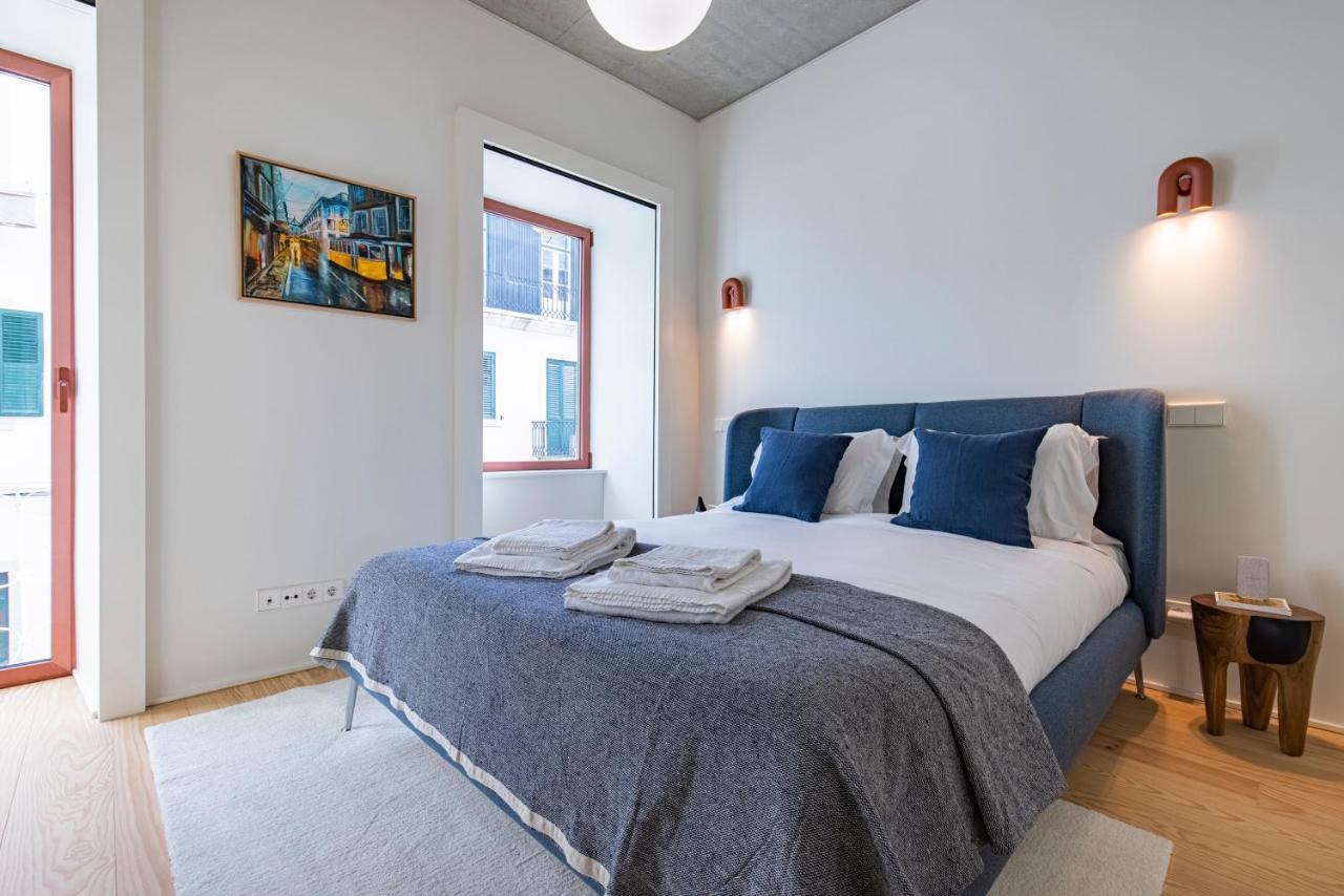 Deluxe 2Bdr Apartment W/ Patio By Lovelystay Lisboa Extérieur photo
