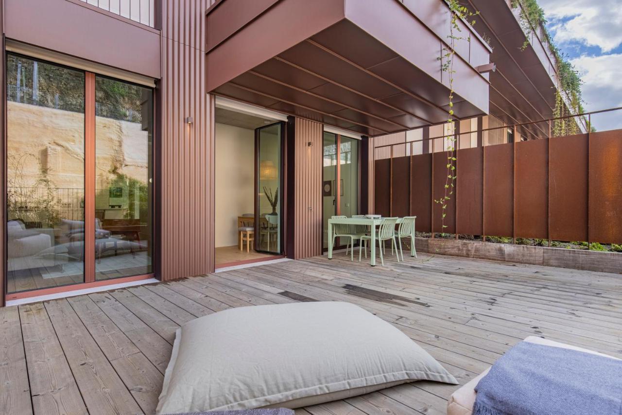Deluxe 2Bdr Apartment W/ Patio By Lovelystay Lisboa Extérieur photo